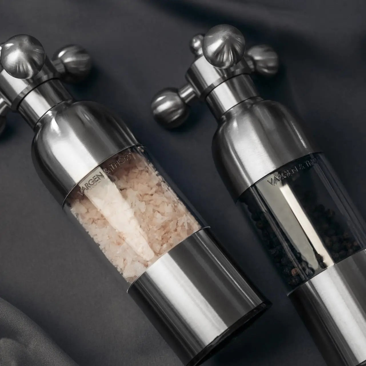 Axia Salt & Pepper Mill