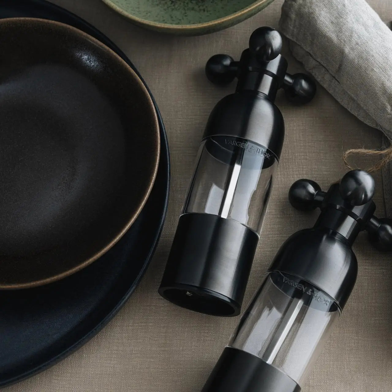 Axia Salt & Pepper Mill